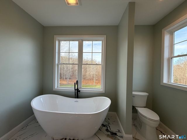 117 Colchester Avenue, East Hampton, CT 06424