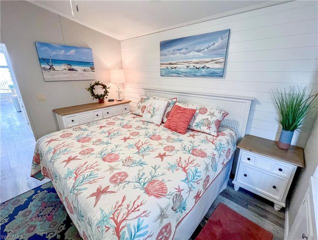 11019 Sunglow LN, Fort Myers, FL 33908