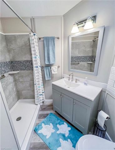 11019 Sunglow LN, Fort Myers, FL 33908