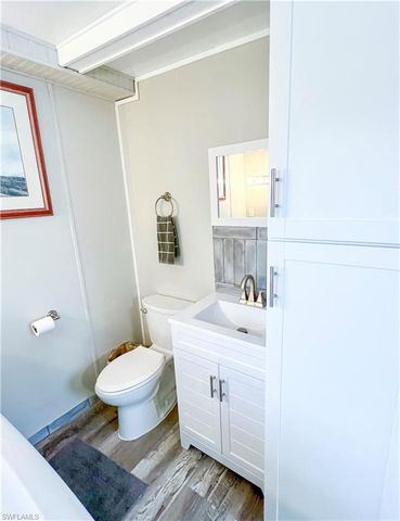 11019 Sunglow LN, Fort Myers, FL 33908