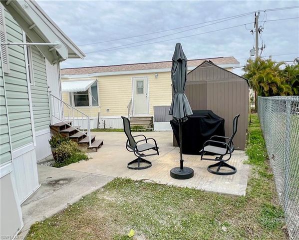 11019 Sunglow LN, Fort Myers, FL 33908