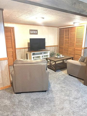2430 Virginia Park Drive, Lapeer, MI 48446
