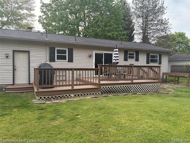 2430 Virginia Park Drive, Lapeer, MI 48446