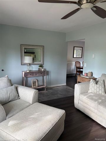 2430 Virginia Park Drive, Lapeer, MI 48446