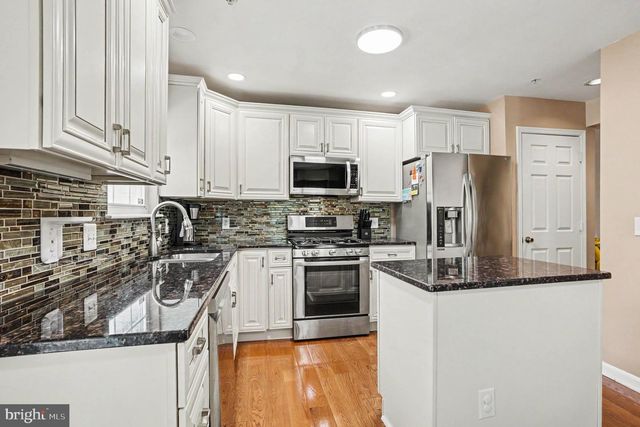 6513 RIDGEBORNE DR, Baltimore, MD 21237