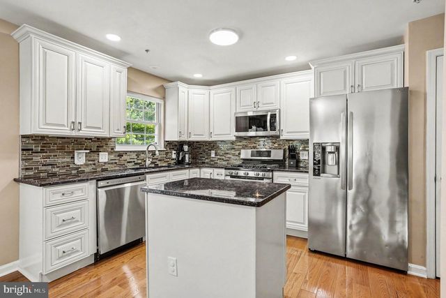 6513 RIDGEBORNE DR, Baltimore, MD 21237