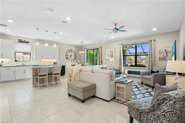 2077 Hamlin ST, Naples, FL 34120
