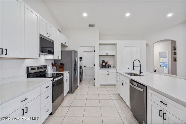 356 Olster Street SW, Palm Bay, FL 32908