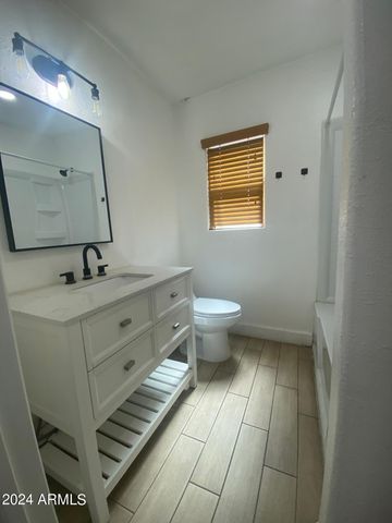 1613 W MOUNTAIN VIEW Road B, Phoenix, AZ 85021