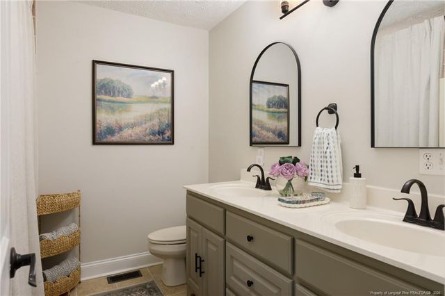 275 Stewart Creek Road, Raeford, NC 28376