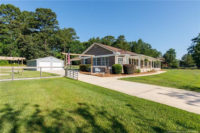 275 Stewart Creek Road, Raeford, NC 28376