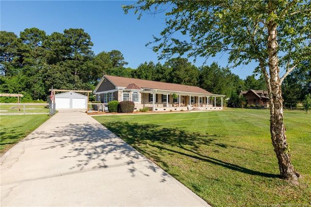 275 Stewart Creek Road, Raeford, NC 28376