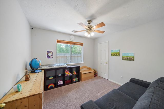 158 N Whistlers Bend Circle, The Woodlands, TX 77384