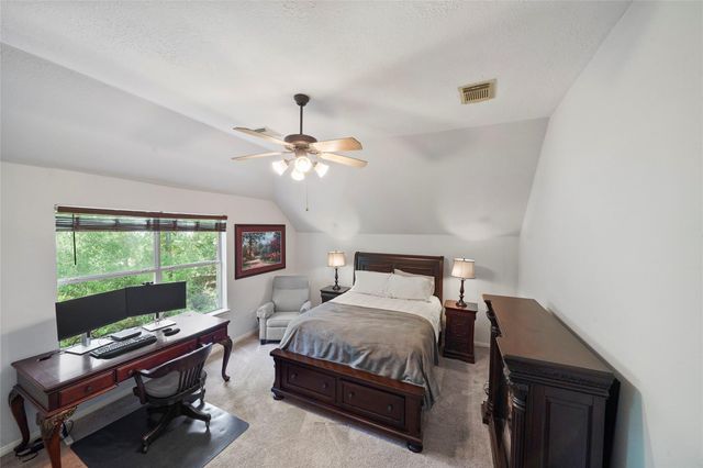 158 N Whistlers Bend Circle, The Woodlands, TX 77384