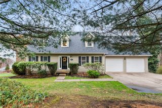 2014 Reis Run Rd, Franklin Park, PA 15237