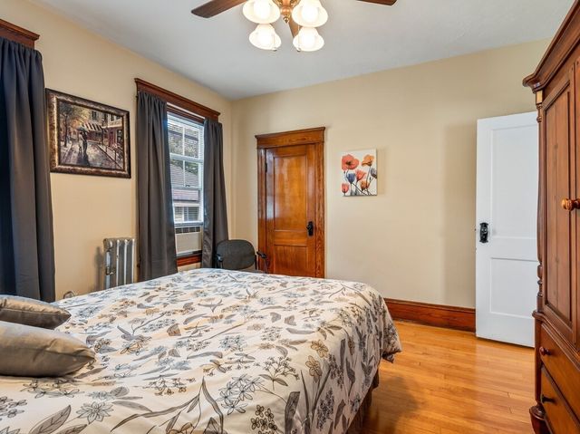 371 Chandler St 2, Worcester, MA 01602
