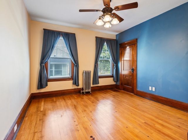 371 Chandler St 2, Worcester, MA 01602