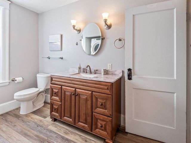 371 Chandler St 2, Worcester, MA 01602