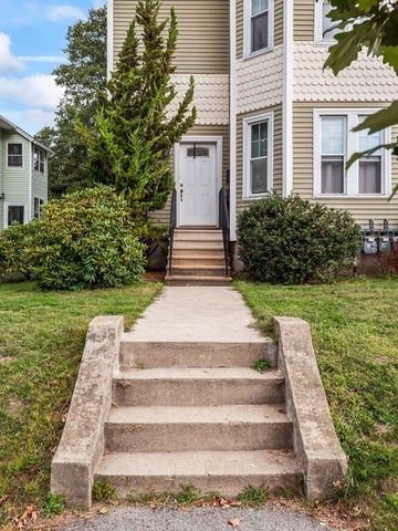 371 Chandler St 2, Worcester, MA 01602