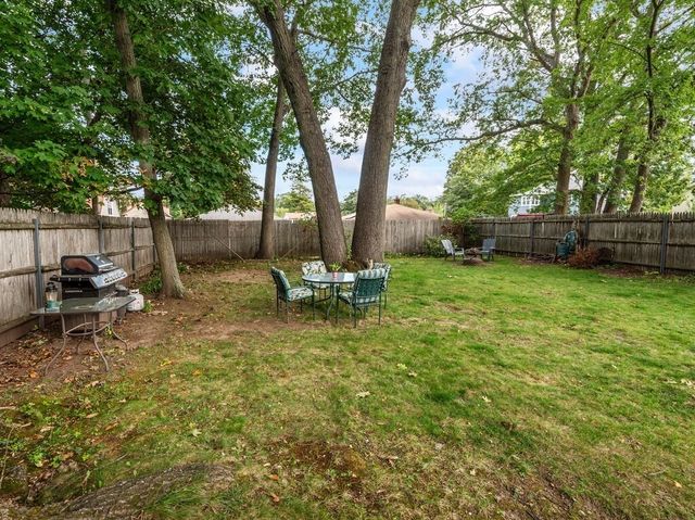 371 Chandler St 2, Worcester, MA 01602