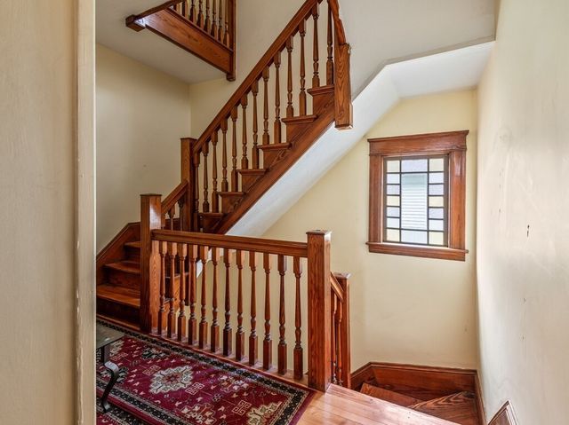 371 Chandler St 2, Worcester, MA 01602