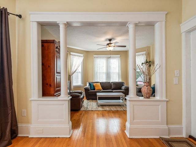371 Chandler St 2, Worcester, MA 01602