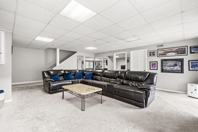 41 Aster Court, Nashua, NH 03062