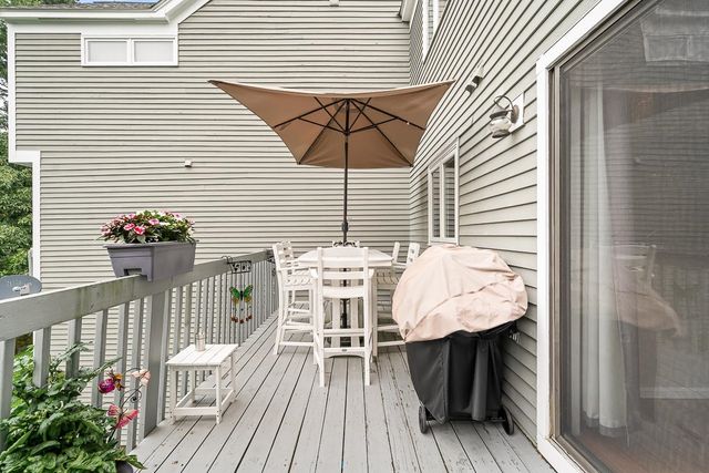 41 Aster Court, Nashua, NH 03062