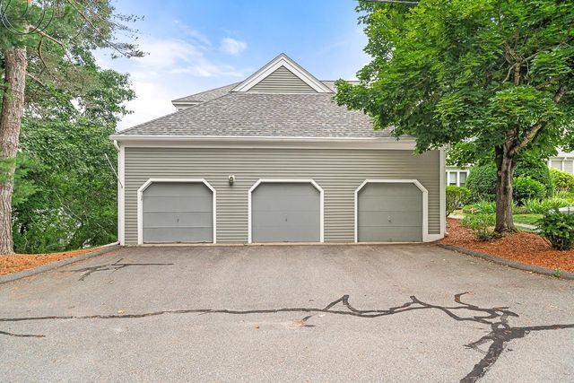 41 Aster Court, Nashua, NH 03062