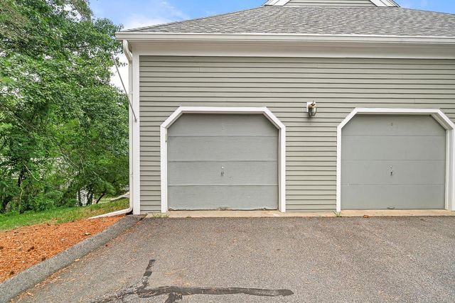 41 Aster Court, Nashua, NH 03062