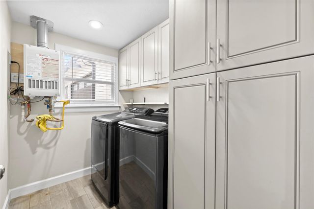 901 Melbourne Street, Houston, TX 77022