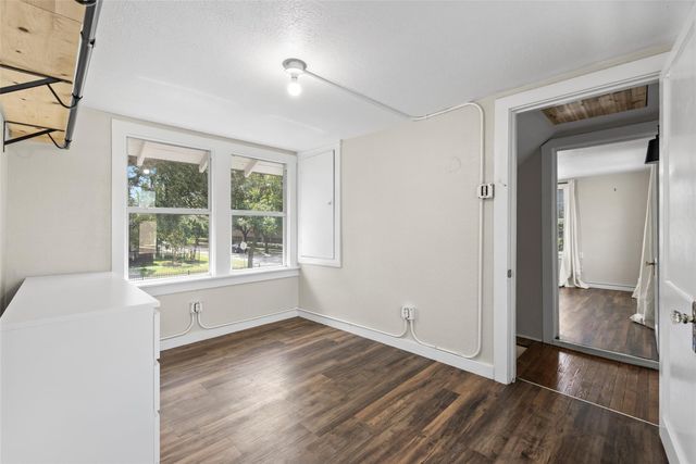 901 Melbourne Street, Houston, TX 77022