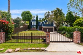 3740 Lankershim Boulevard, Los Angeles, CA 90068
