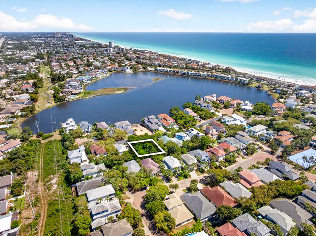 96 Vista Bluffs, Destin, FL 32541