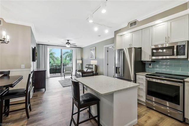 2825 Palm Beach BLVD 316, Fort Myers, FL 33916