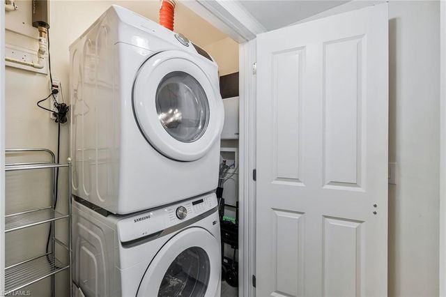 2825 Palm Beach BLVD 316, Fort Myers, FL 33916