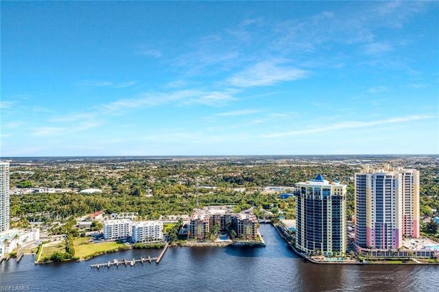 2825 Palm Beach BLVD 316, Fort Myers, FL 33916