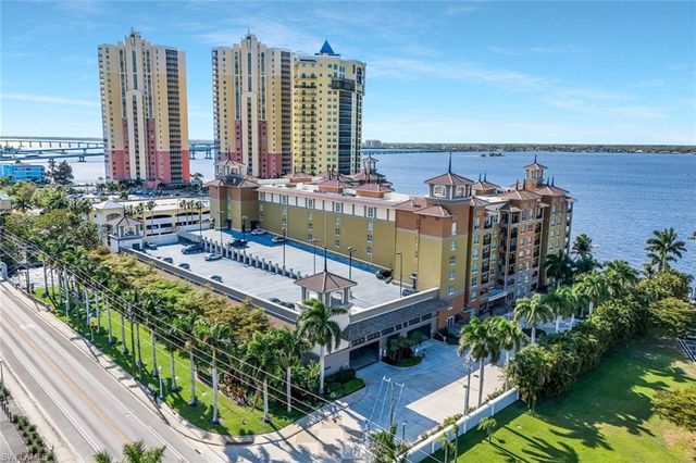 2825 Palm Beach BLVD 316, Fort Myers, FL 33916