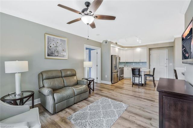 2825 Palm Beach BLVD 316, Fort Myers, FL 33916