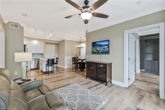 2825 Palm Beach BLVD 316, Fort Myers, FL 33916