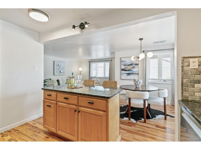 1440 S Bellaire St, Denver, CO 80222
