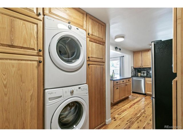 1440 S Bellaire St, Denver, CO 80222