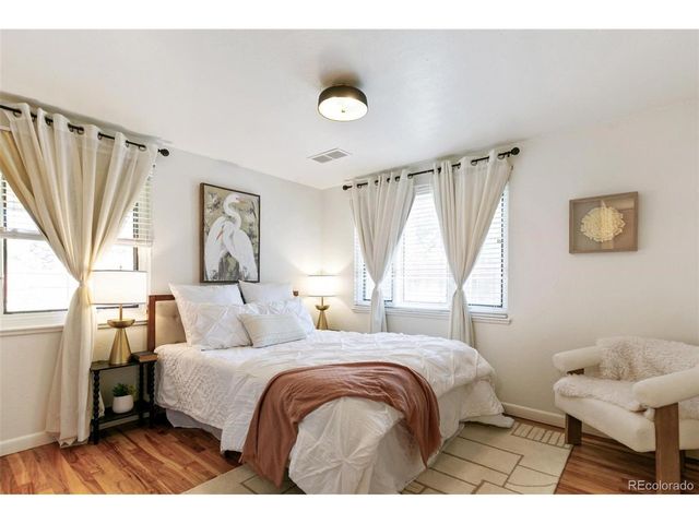 1440 S Bellaire St, Denver, CO 80222