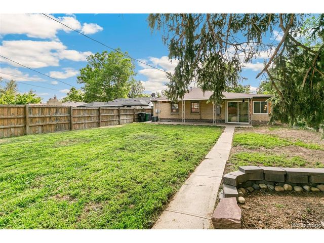 1440 S Bellaire St, Denver, CO 80222