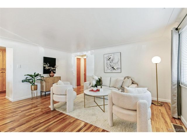 1440 S Bellaire St, Denver, CO 80222