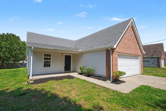 1507 Waxman Dr, La Vergne, TN 37086