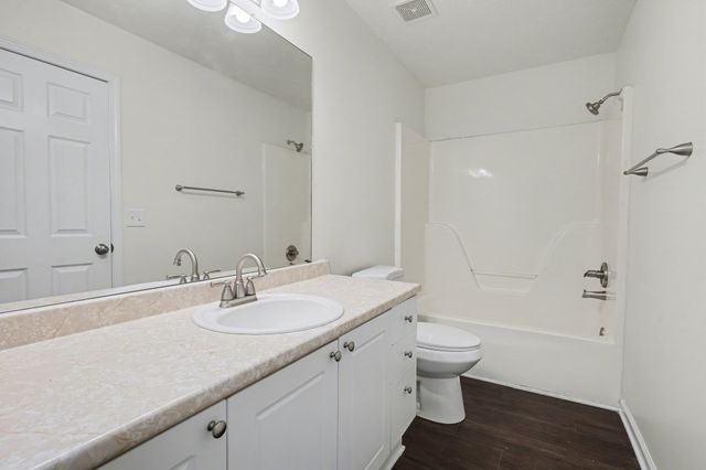 1507 Waxman Dr, La Vergne, TN 37086