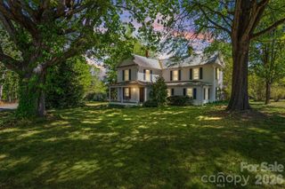 3724 Smitherman Road, East Bend, NC 27018