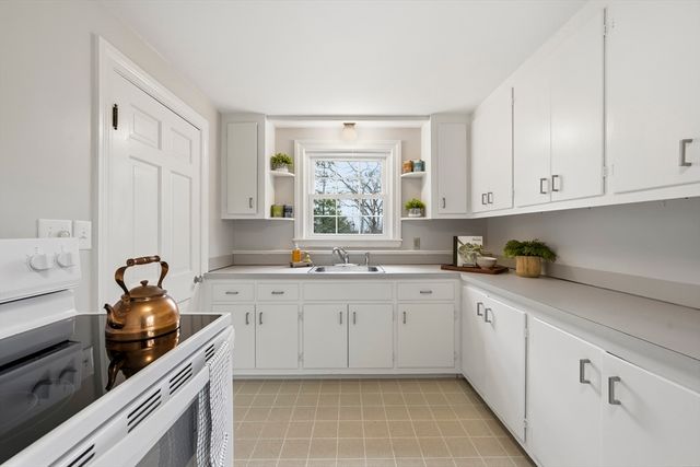 26 Wachusett Drive, Lexington, MA 02421