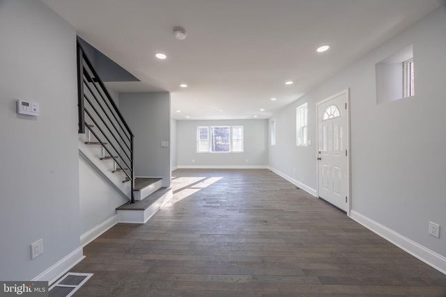 905 E MCPHERSON ST, Philadelphia, PA 19150